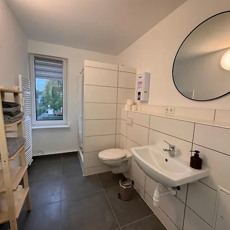 Fc-apartmenthaus Mit Grossem Garten Und Pkw Stellflaechen *