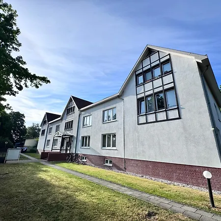 Fc-apartmenthaus Mit Grossem Garten Und Pkw Stellflaechen *