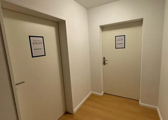 Fc-apartmenthaus Mit Grossem Garten Und Pkw Stellflaechen