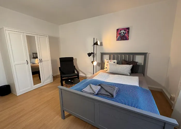 아파트 Fc-apartmenthaus Mit Grossem Garten Und Pkw Stellflaechen 팔켄제