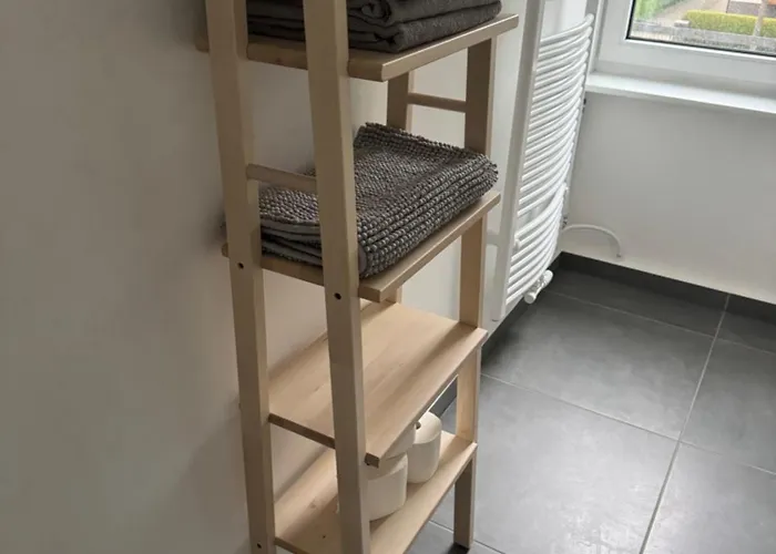 Fc-apartmenthaus Mit Grossem Garten Und Pkw Stellflaechen 아파트