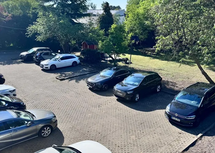 شقة Fc-apartmenthaus Mit Grossem Garten Und Pkw Stellflaechen *